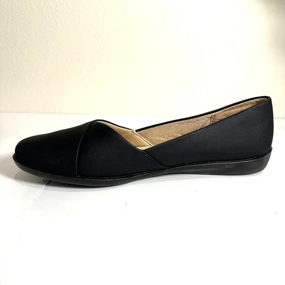 Lifestride Notorious Women's Flats, Black, 10W - Picture 8 of 10